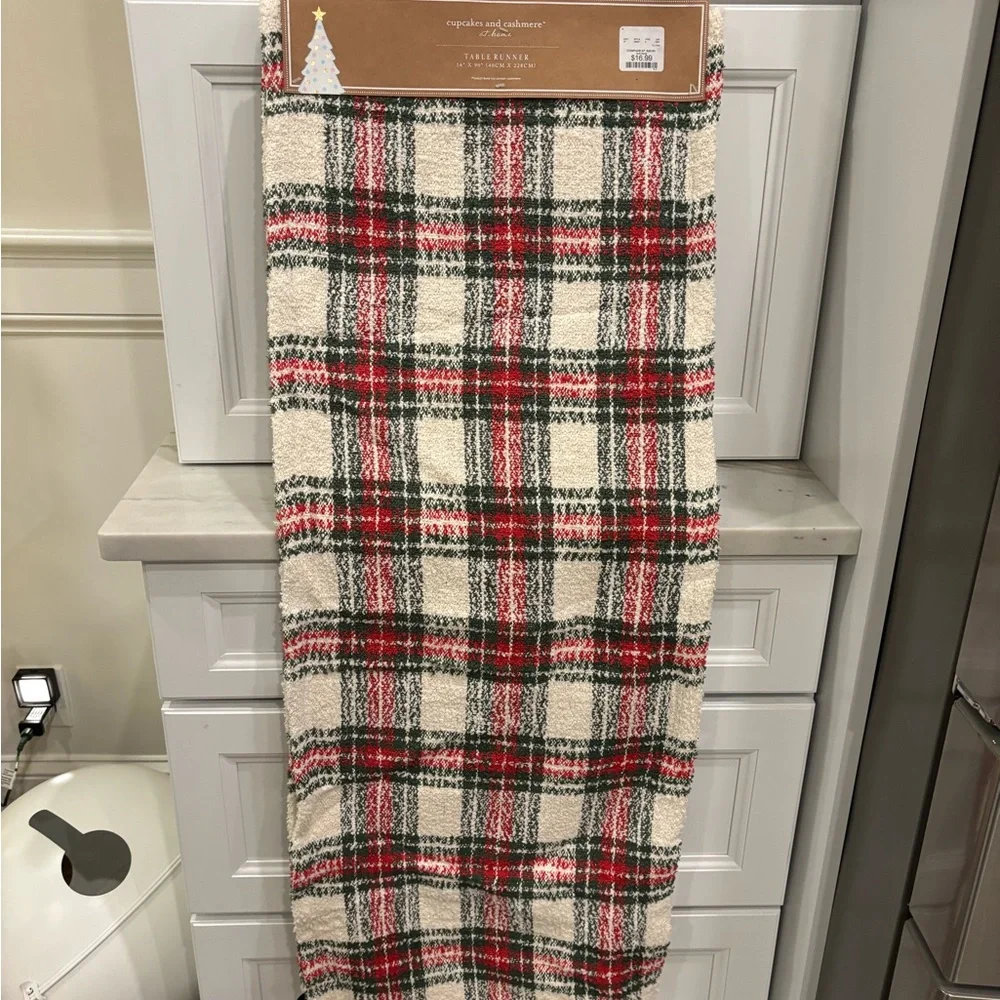 Plaid Red and Green HomeTable Runner NWT